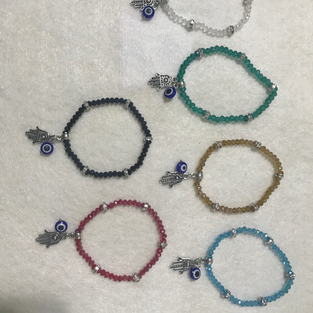 Hamsa/ Evil Eye Red Bracelet - Picture 5 of 5